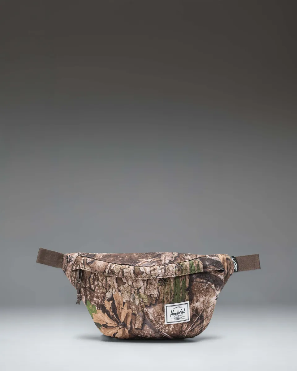 herschel-supply-realtree-herschel-classic-hip-pack-banane-camo-apx-realtree-coll image 1