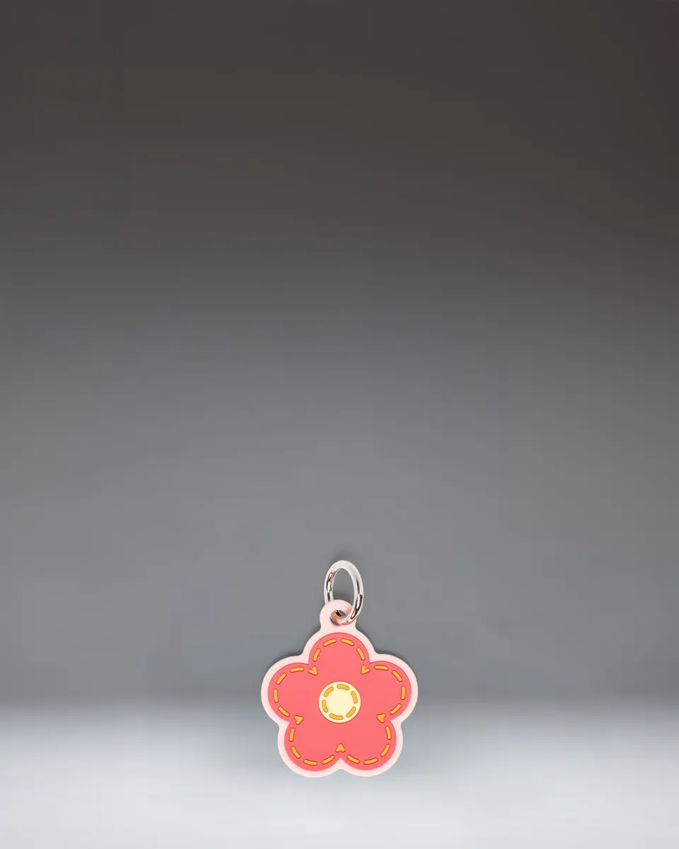 herschel-supply-daisy-bag-charm-porte-cl-s-charm-fleur-marguerite-en-silicone-av image 1