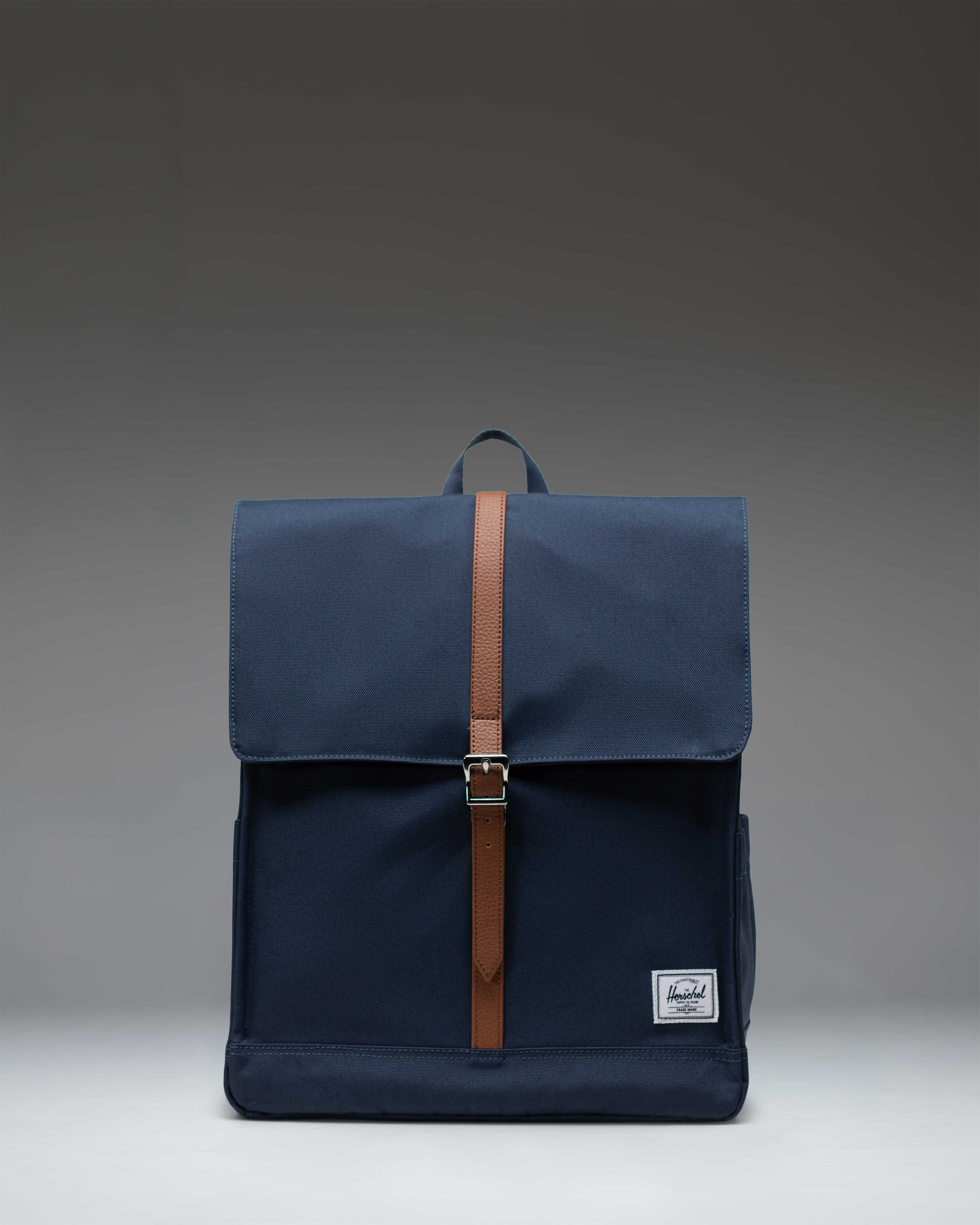herschel-supply-city-backpack-sac-dos-urbain-l-ger-14l-avec-poche-ordinateur-et- image 4