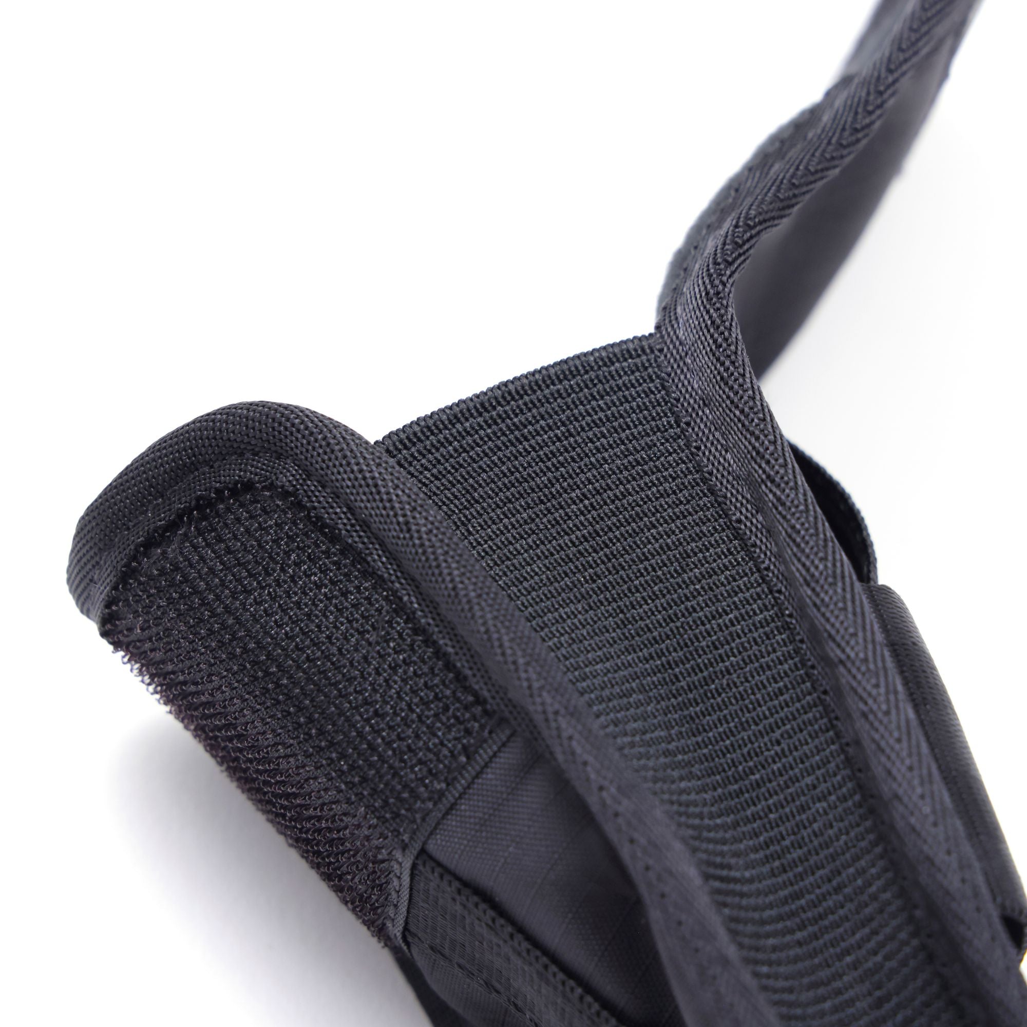 chrome-industries-sunglass-pouch-pochette-doubl-e-molletonn-e-avec-clip image 5