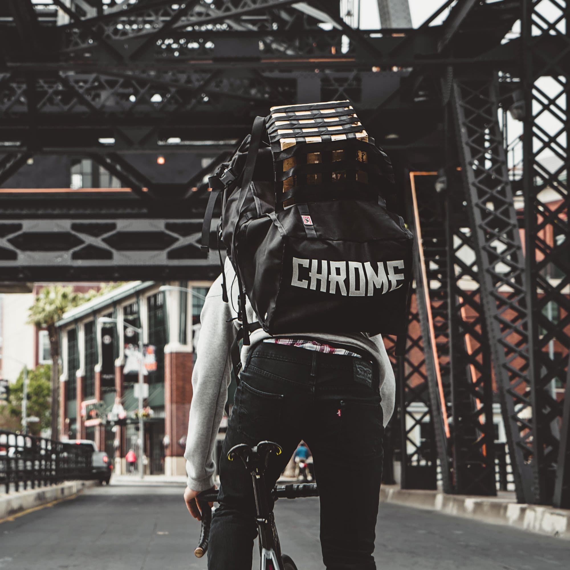 chrome-industries-barrage-pro-80l-sac-de-transport-roll-top-tanche-pour-coursier image 7